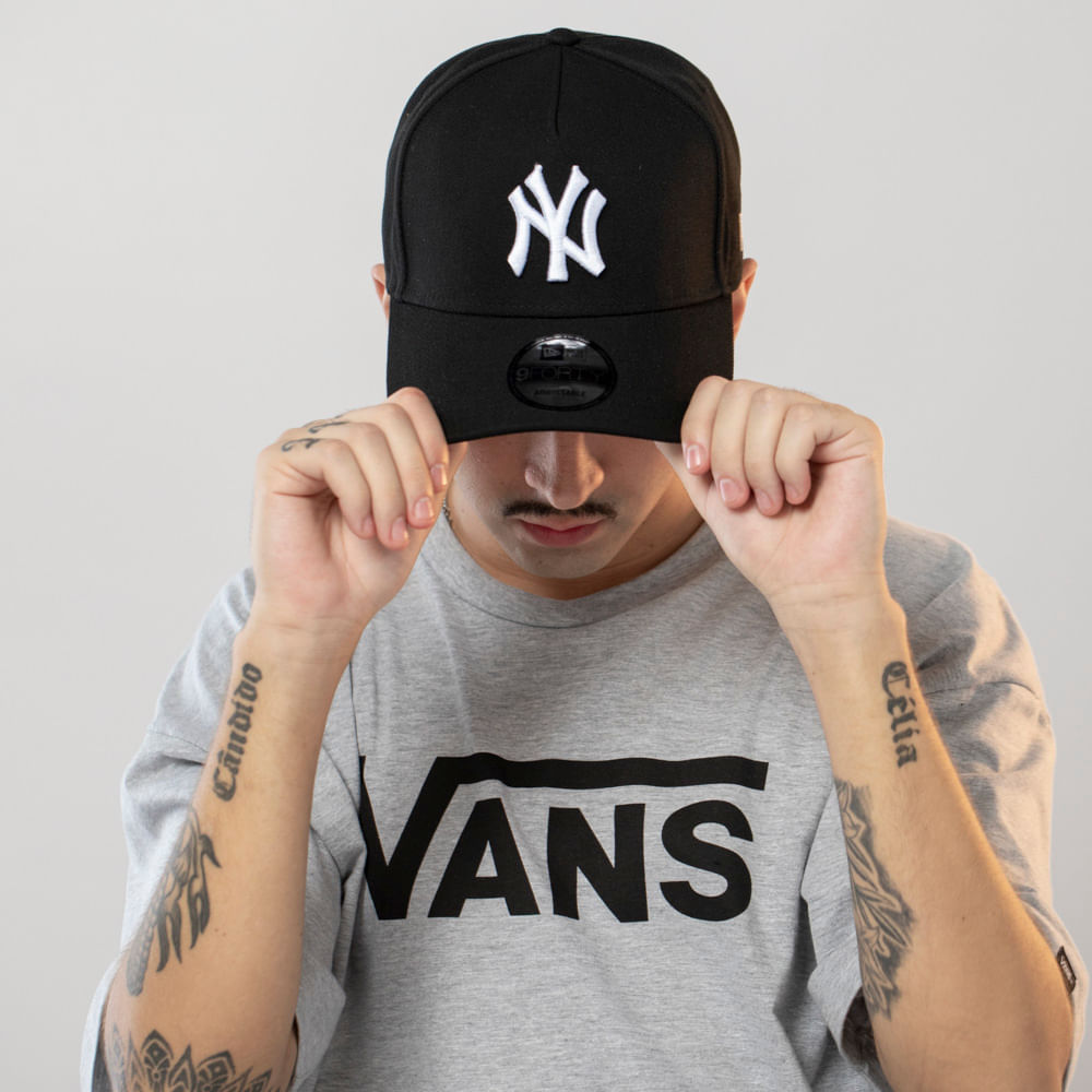 Boné Aba Curva New Era 920 New York Yankees ST Pastels Preto - Strapback - Adulto