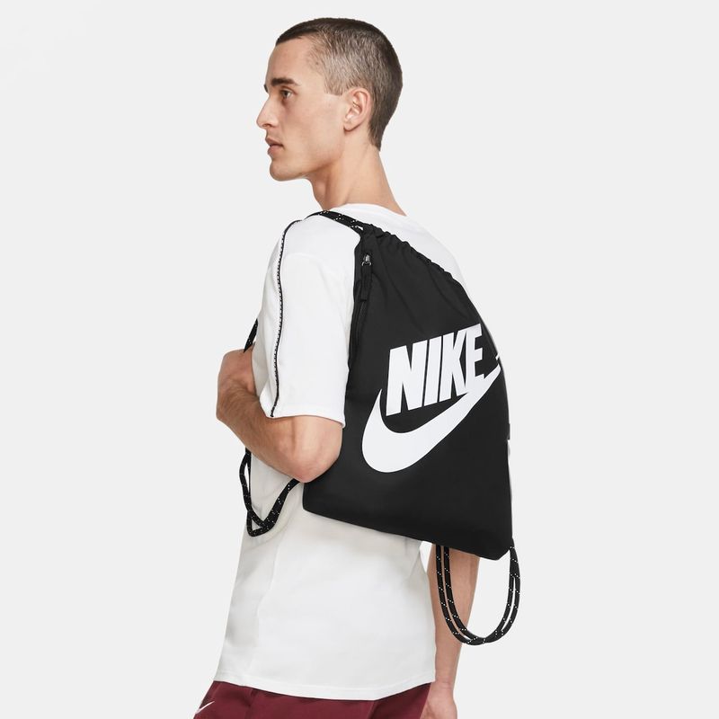 Nike heritage best sale shoulder bag