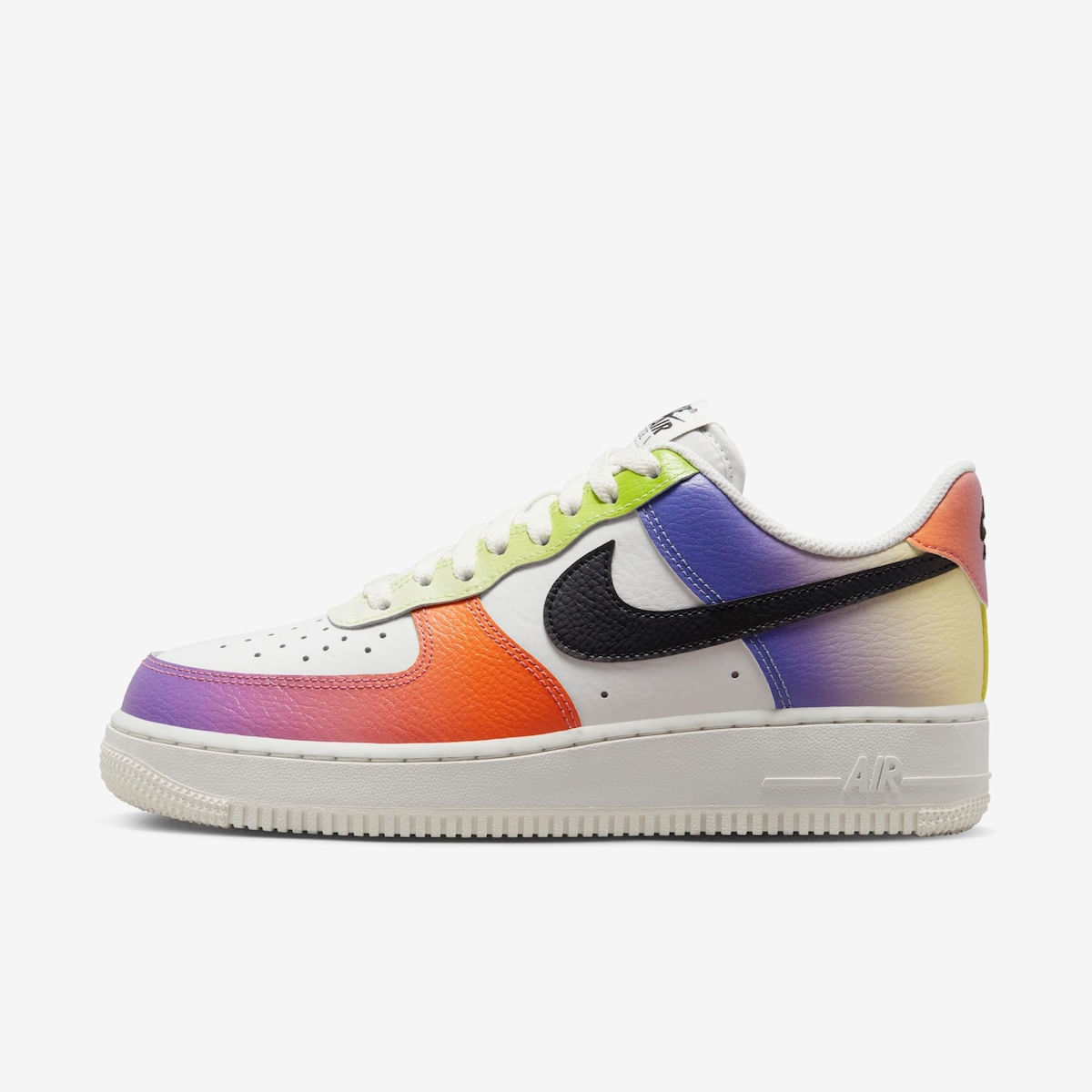 Tênis Nike Air Force 1 Low '07 Premium Feminino