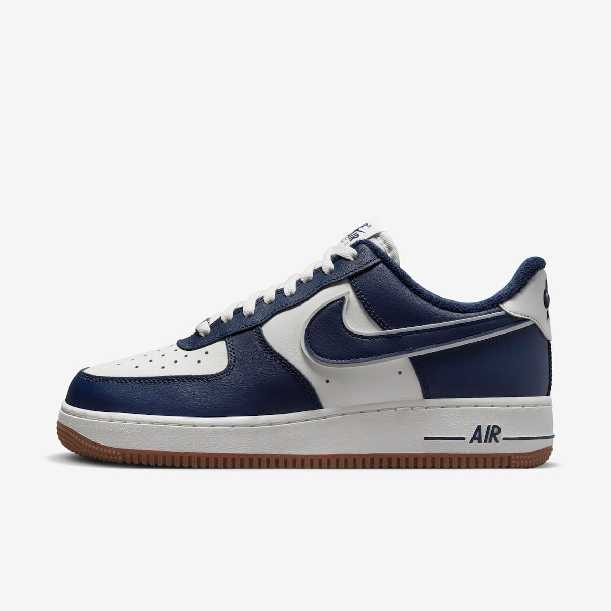 Tênis Nike Air Force 1 '07 LV8 Masculino