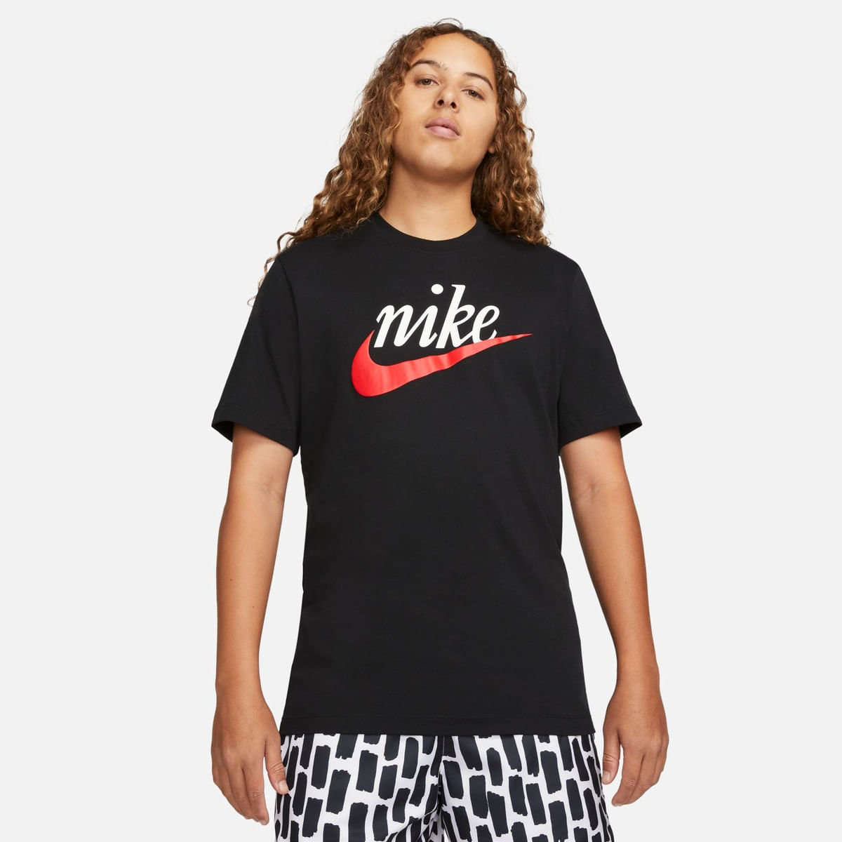 Camiseta Nike Sportswear Masculina