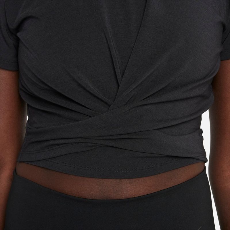 Camiseta Nike One Luxe Essential Feminina - Faz a Boa!