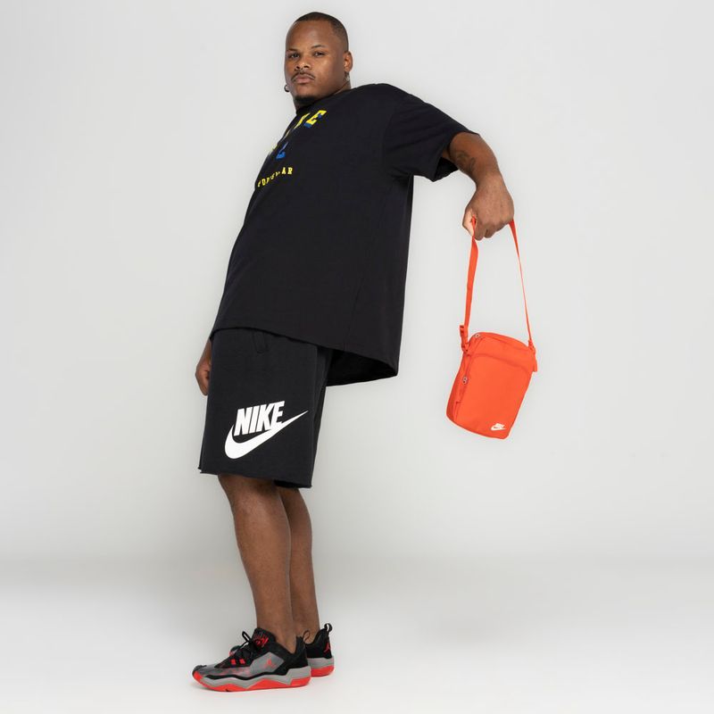 Nike heritage hot sale crossbody bag