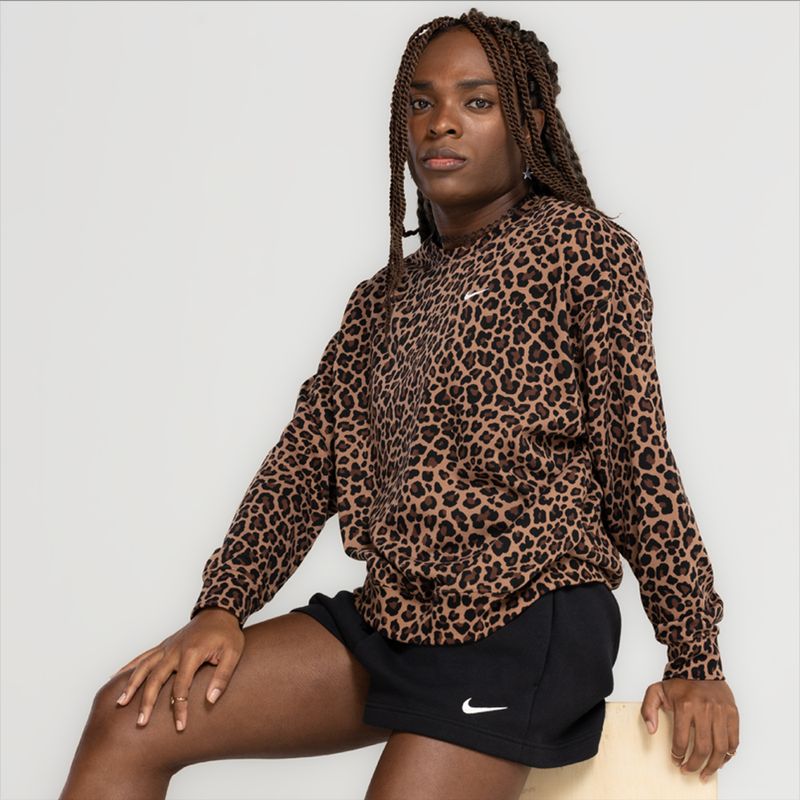 Nike dry studio cheap crew sweatshirt ladies