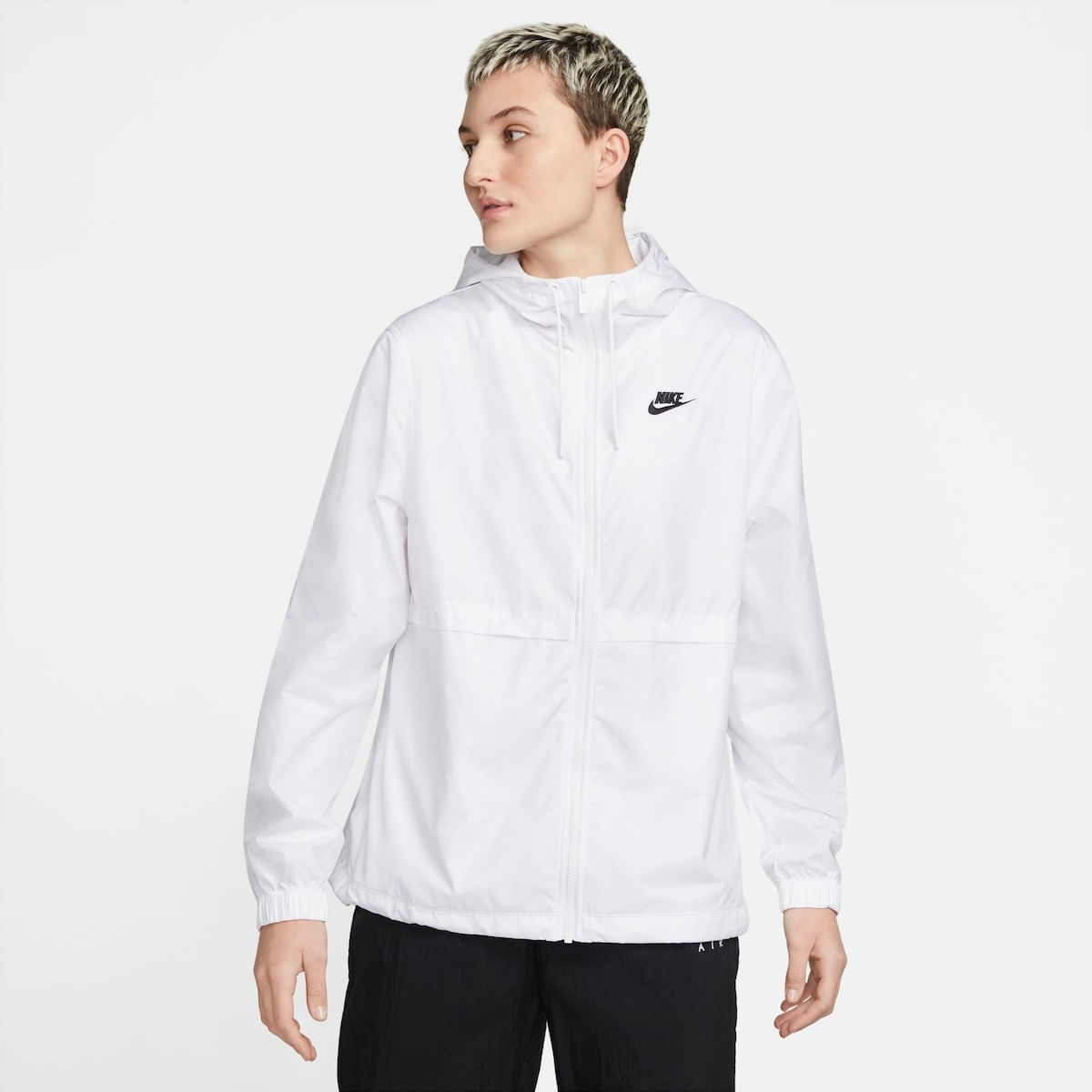 Jaqueta Nike Sportswear Essential Repel Feminina