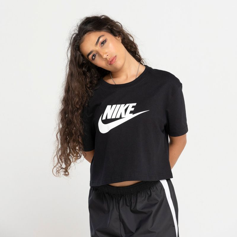 Camiseta Nike One Luxe Essential - Feminina