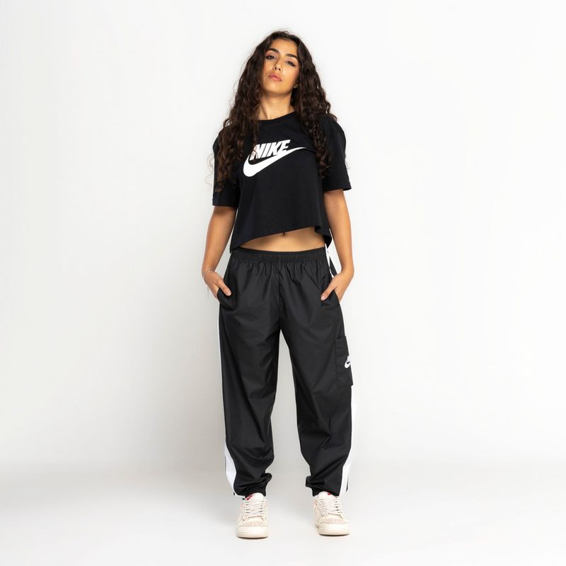 Calça Nike Sportswear Essential Feminina - Preto+Branco