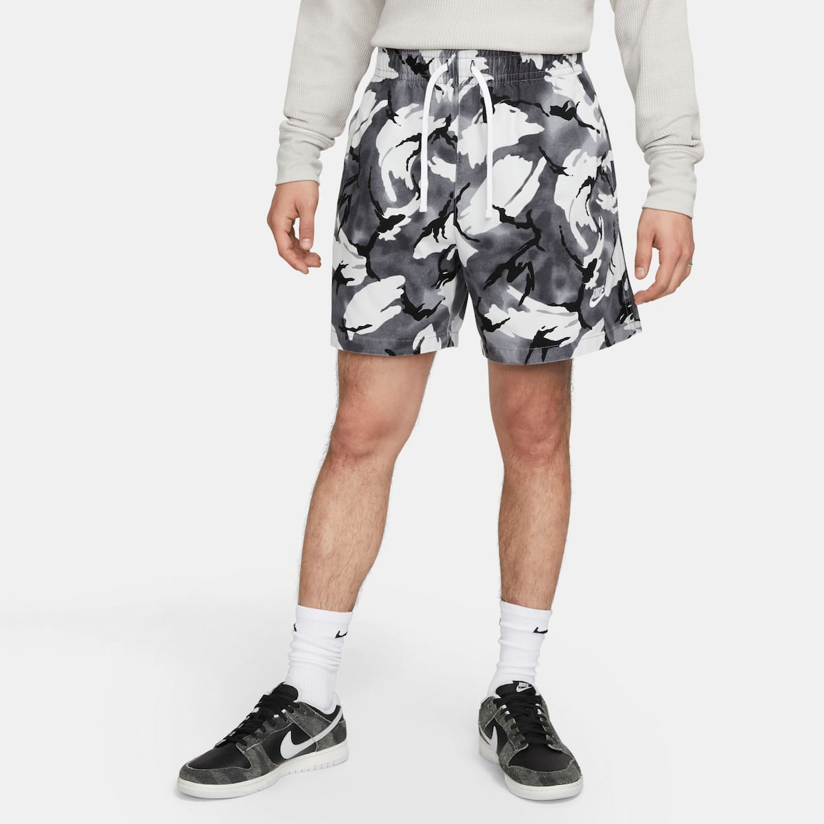 Shorts Nike Club+ Woven Flow Masculino