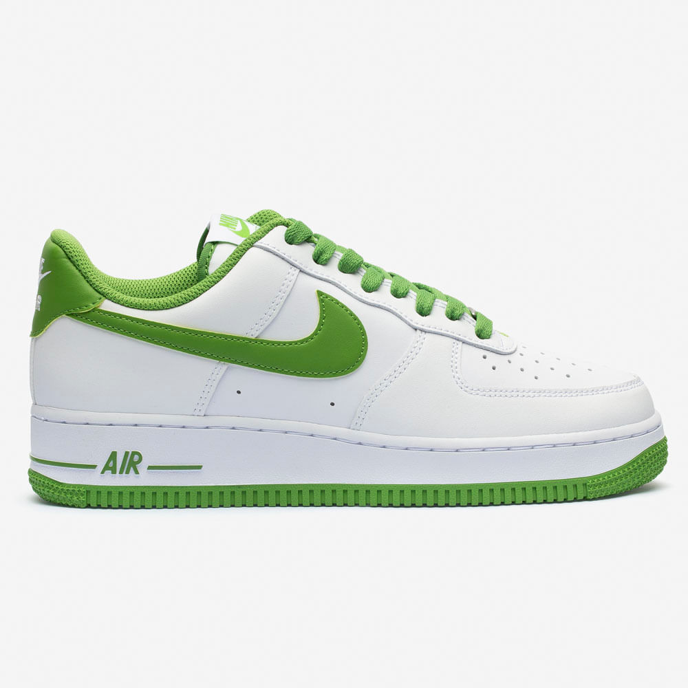 Tênis Nike Air Force 1 '07