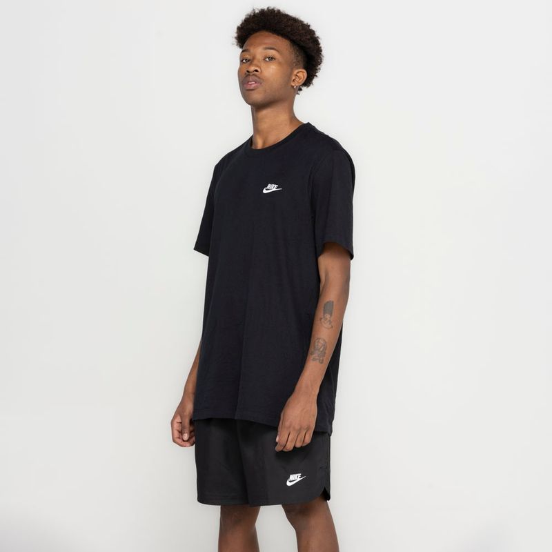 Camiseta Nike Sportswear Club Masculina - Preto+Branco