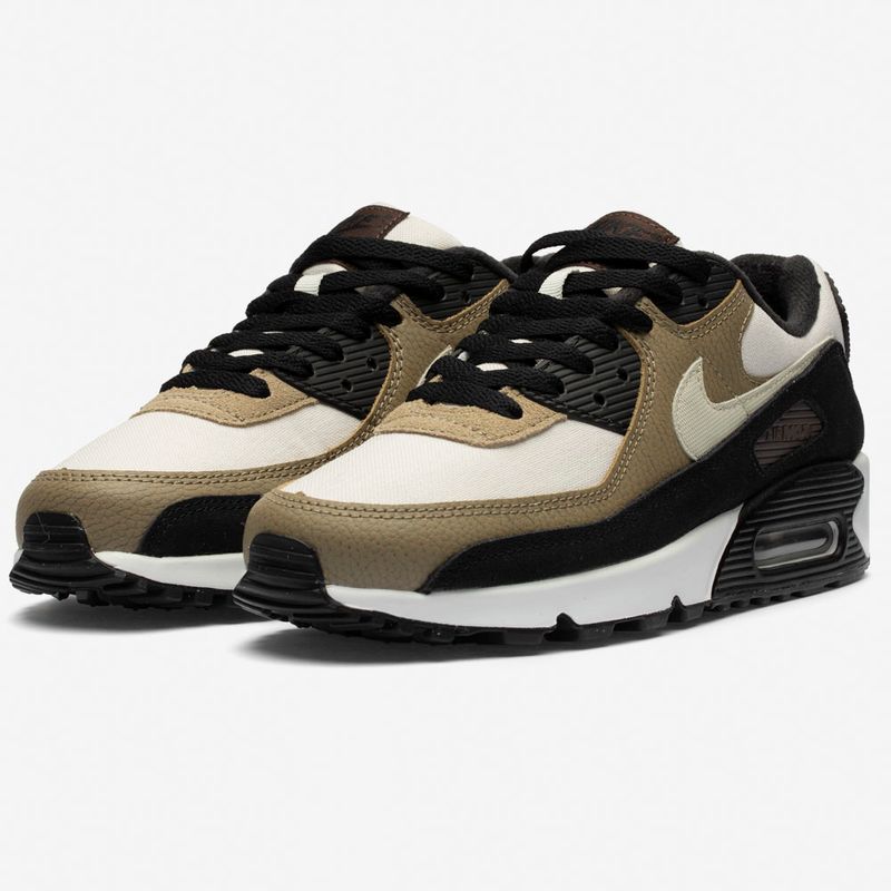 Tan and black store nike air max