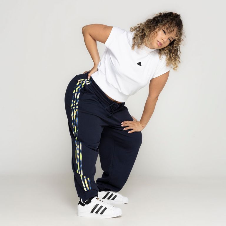 Camiseta Regata Cropped Feminina adidas Z N E