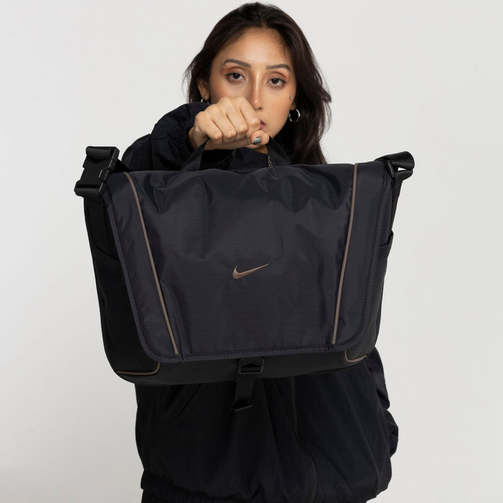 Bolsa Nike Sportswear Essentials Messenger - 15 Litros