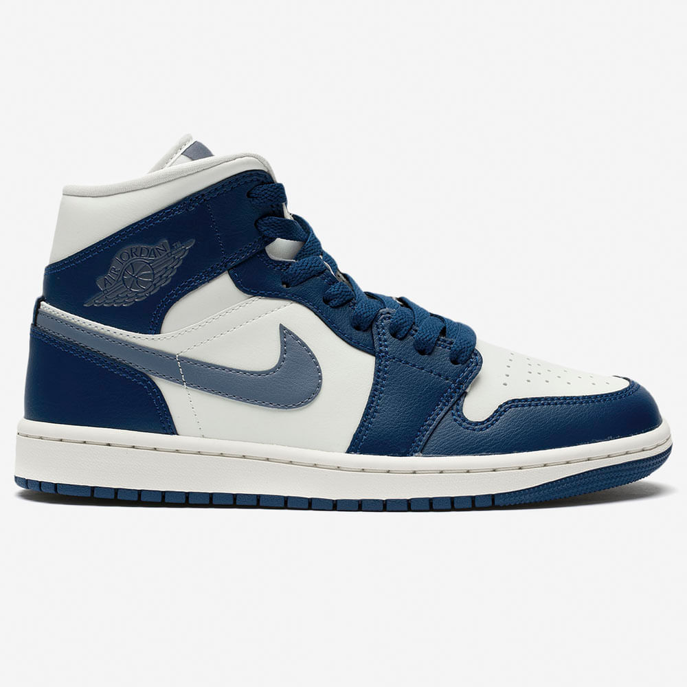 Tênis Nike Air Jordan 1 MID