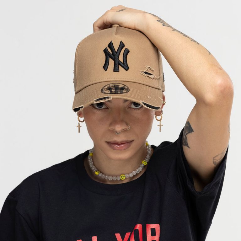 Boné New York Yankees Aba Curva New Era 940 Snapback St Destroyed Khk