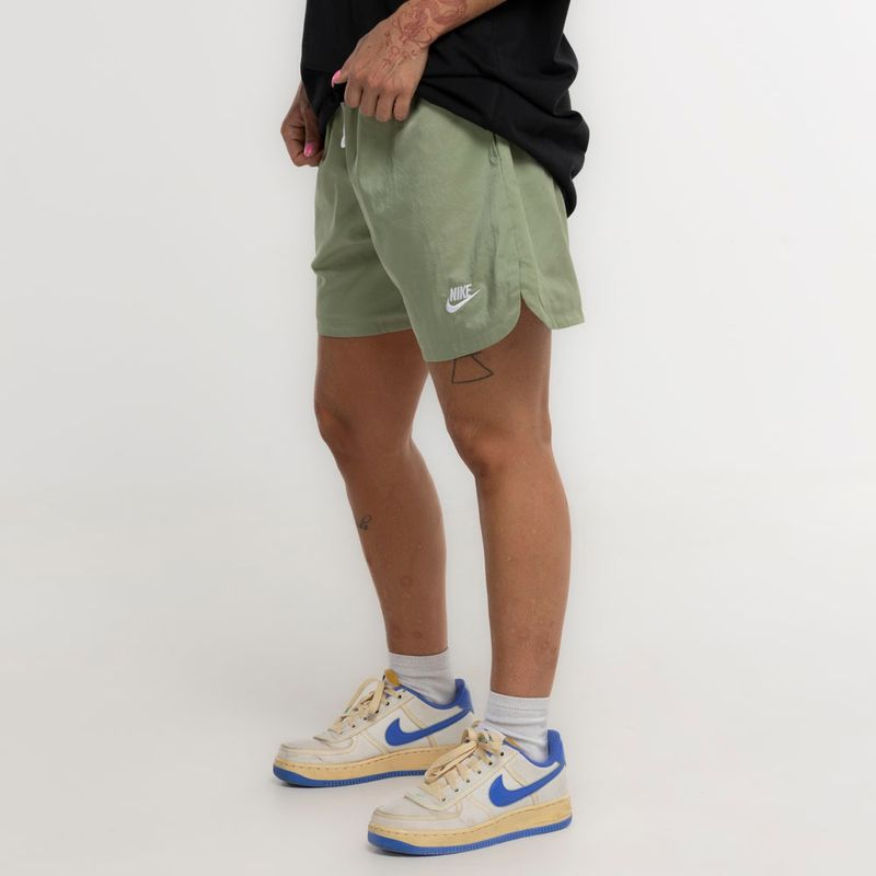 Nike woven hot sale logo shorts