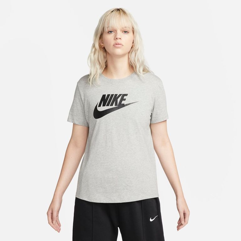 Camiseta Nike Sportswear Essentials Feminina