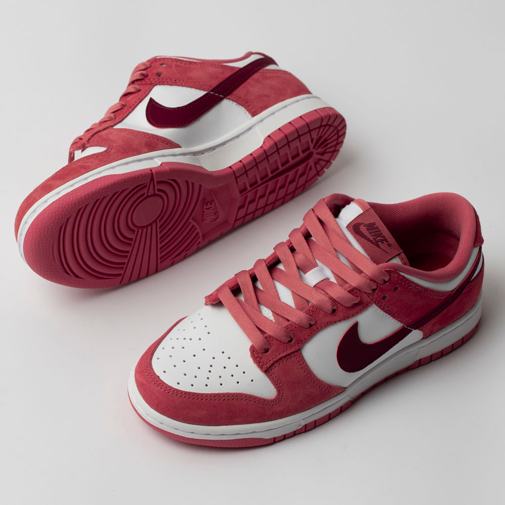 Tênis Nike Dunk Low VDay | Studio78 Tênis Nike Dunk Low VDay | Studio78