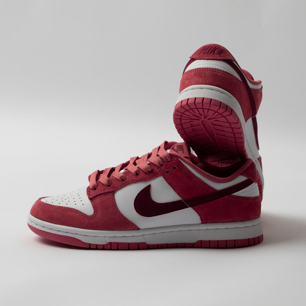 Tênis Nike Dunk Low VDay | Studio78 Tênis Nike Dunk Low VDay | Studio78