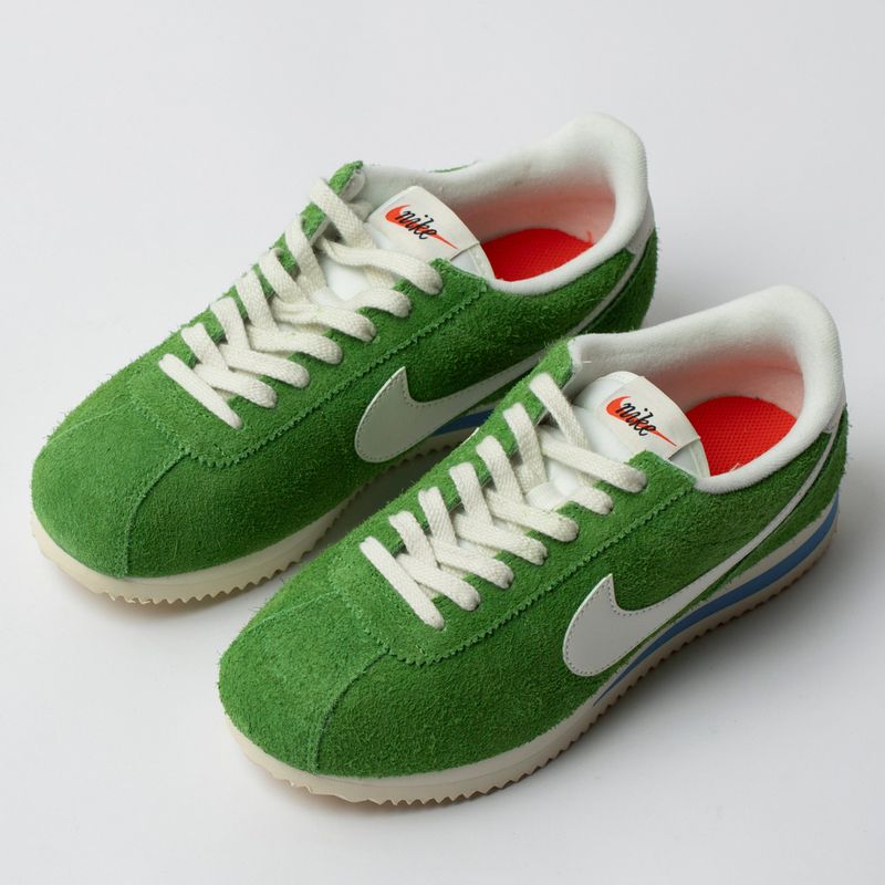 Nike cortez verde deals