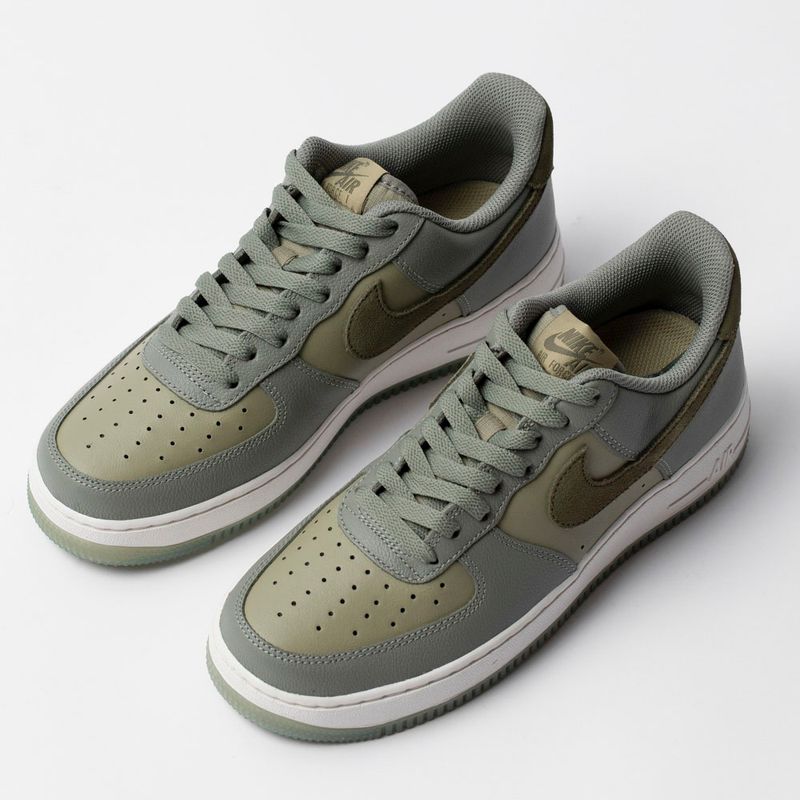 Tenis Nike Air Force 1 07 LV8 Studio 78