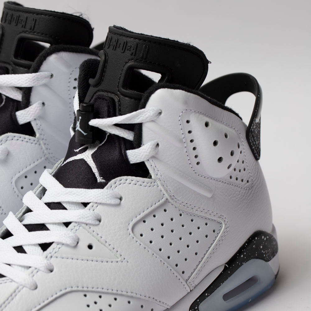 Tênis Nike Air Jordan 6 Retrô