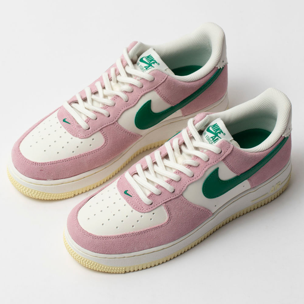 Tênis Nike Air Force 1 07 Lv 8 ND