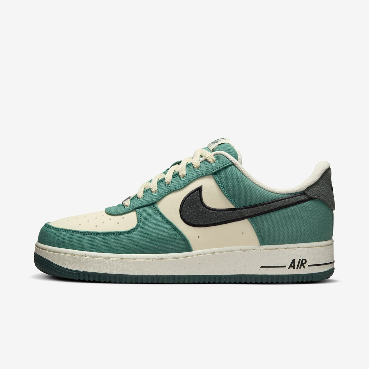 Tenis Nike Air Force 1 ´07 LV8 Masculino