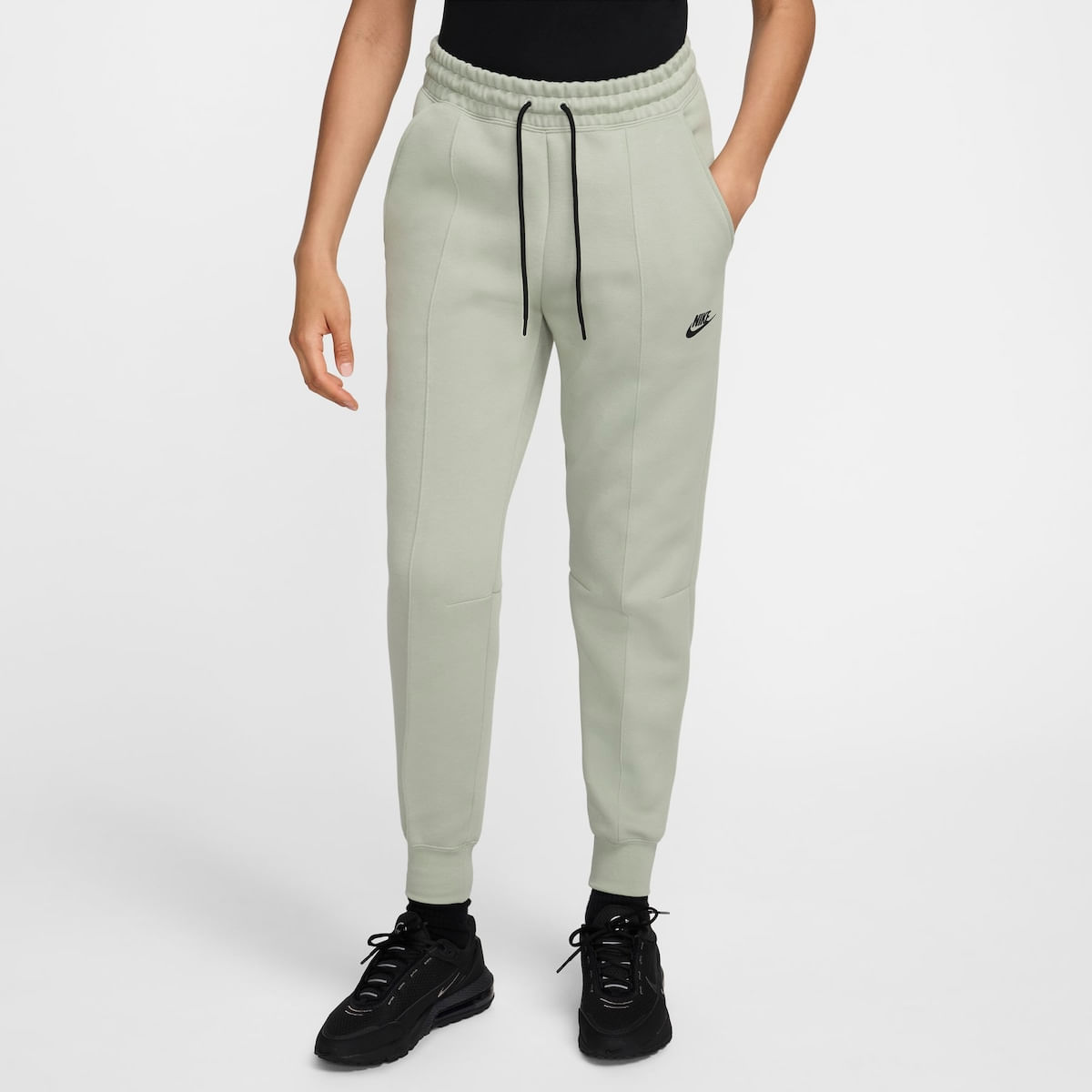 Calça Nike Sportswear Tech Fleece Feminina