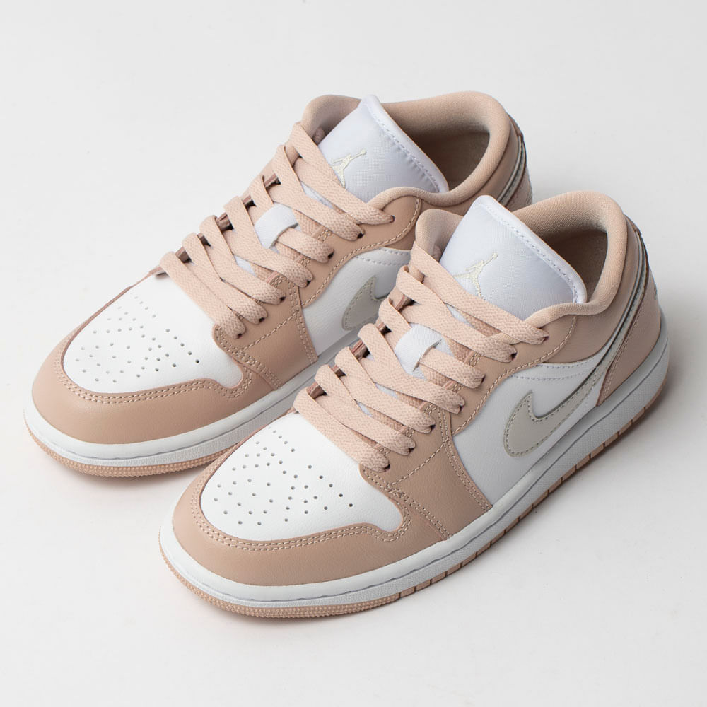 Tênis Nike Air Jordan 1 Low Re