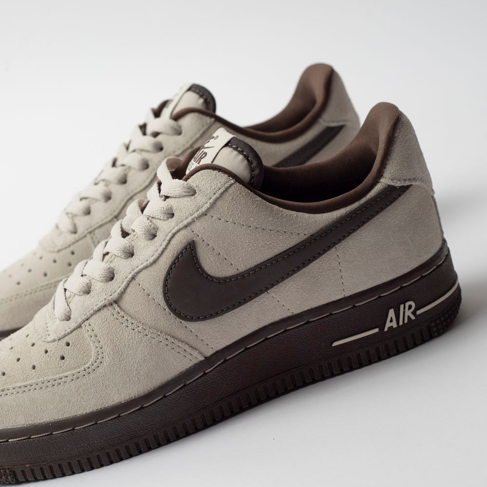 Tênis Nike Air Force 1 '07